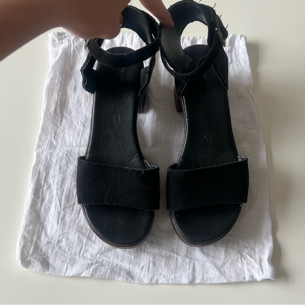 Black Women's Sandals